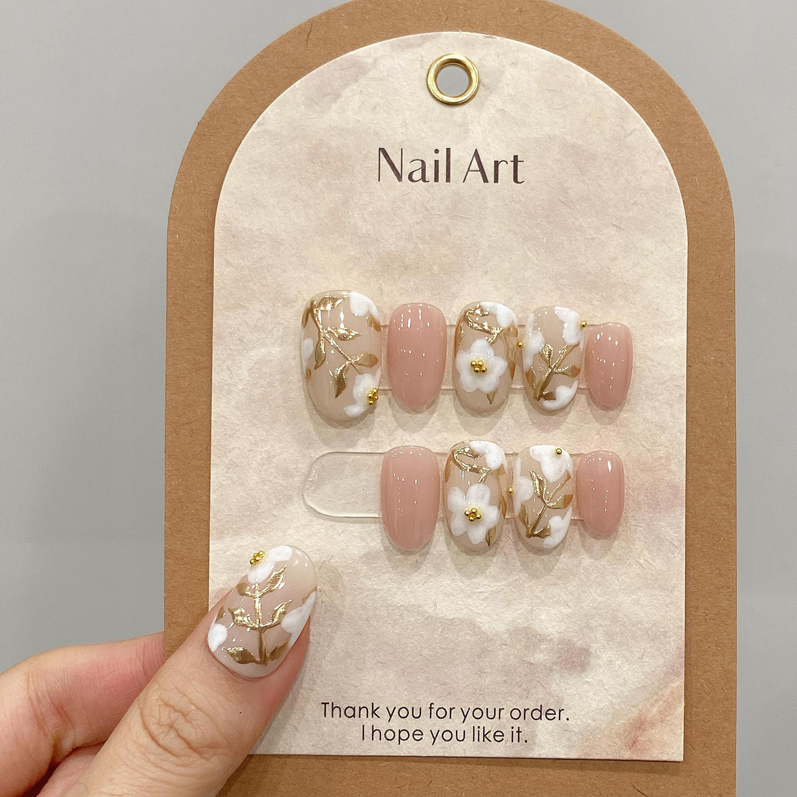 Handmade Press on Nails with W - Resin Art Flowers recension och pris