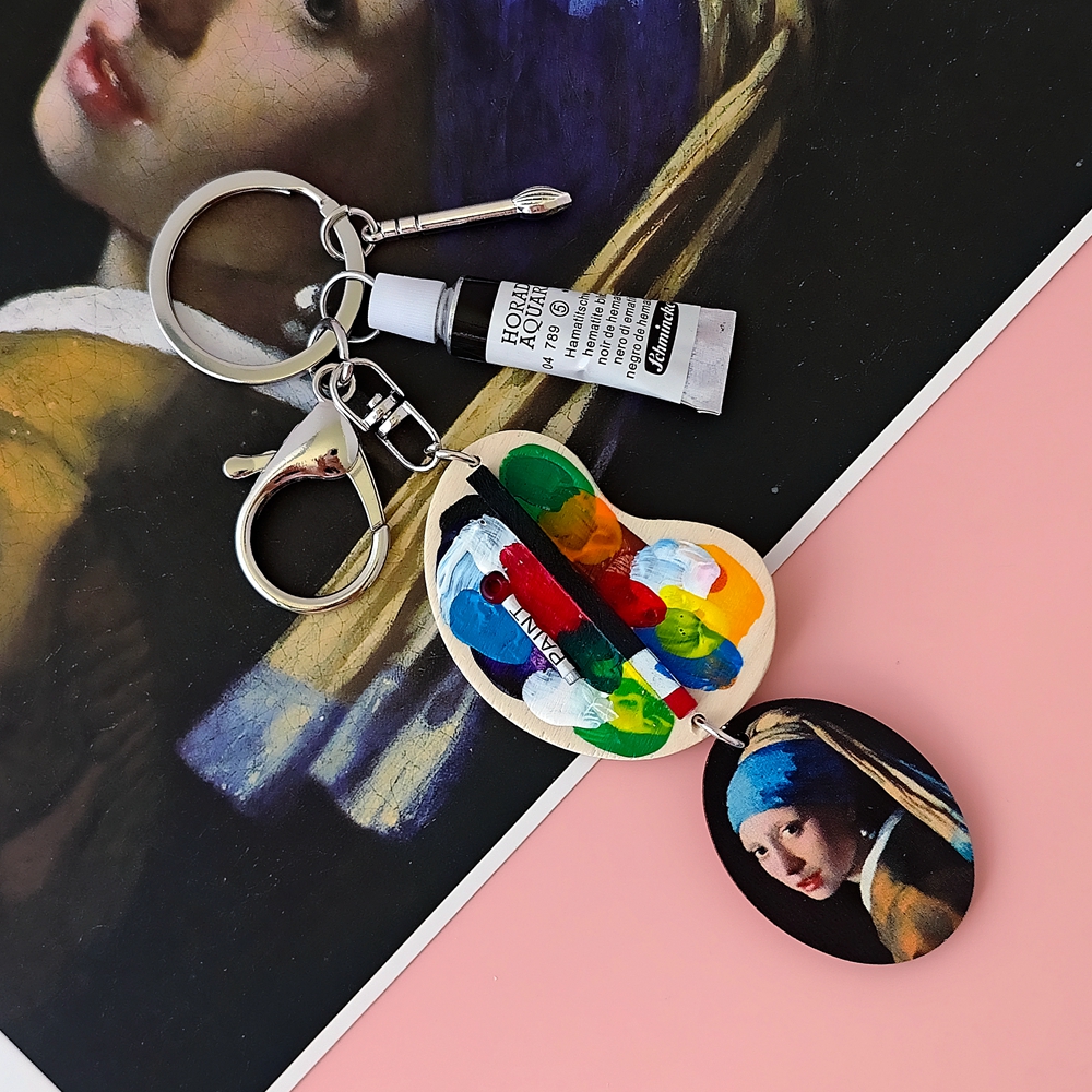 Girl with a Pearl Earring Van  - Resin Art A Keychain recension och pris