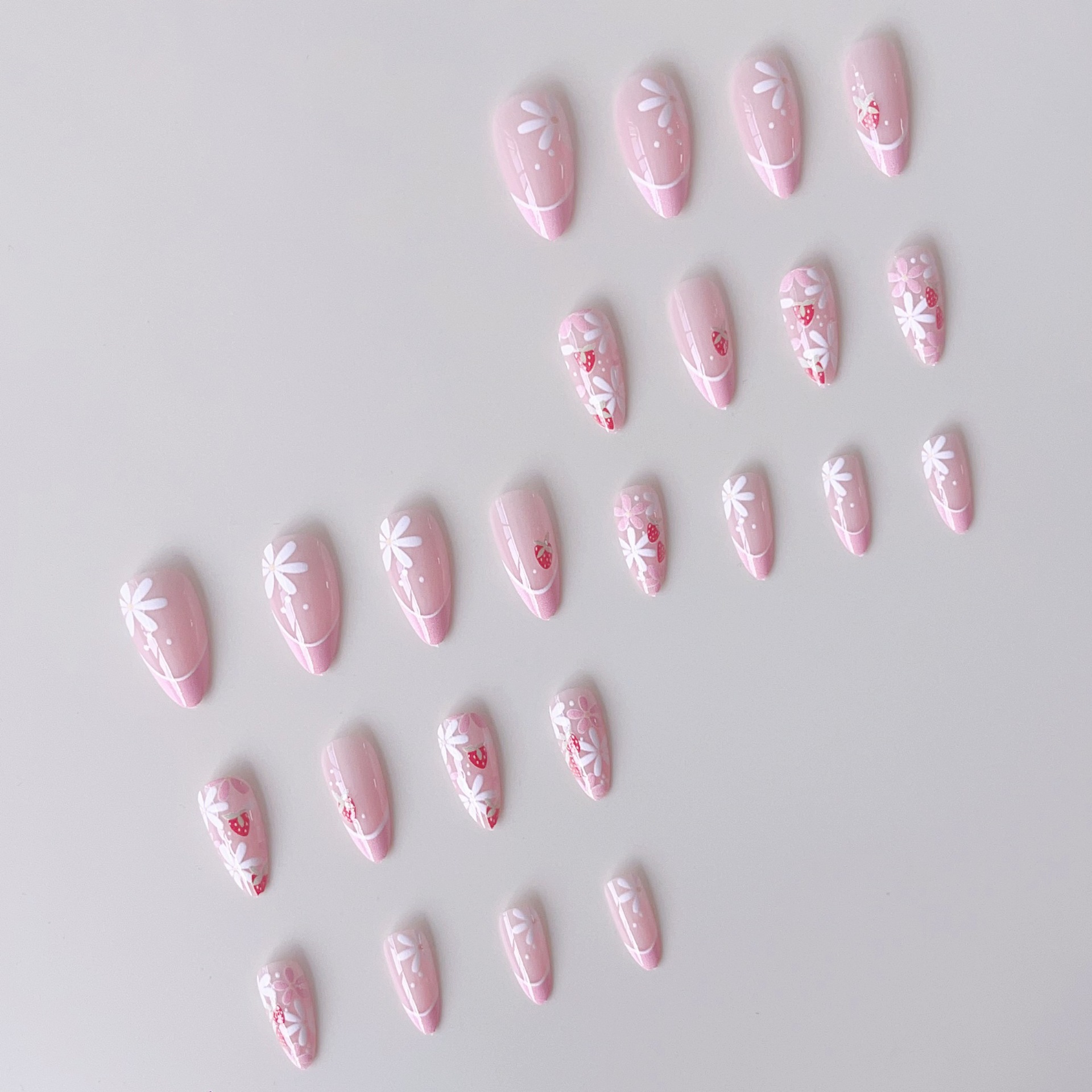 24pcs Ins Short Almond False N - Resin Art Flowers recension och pris