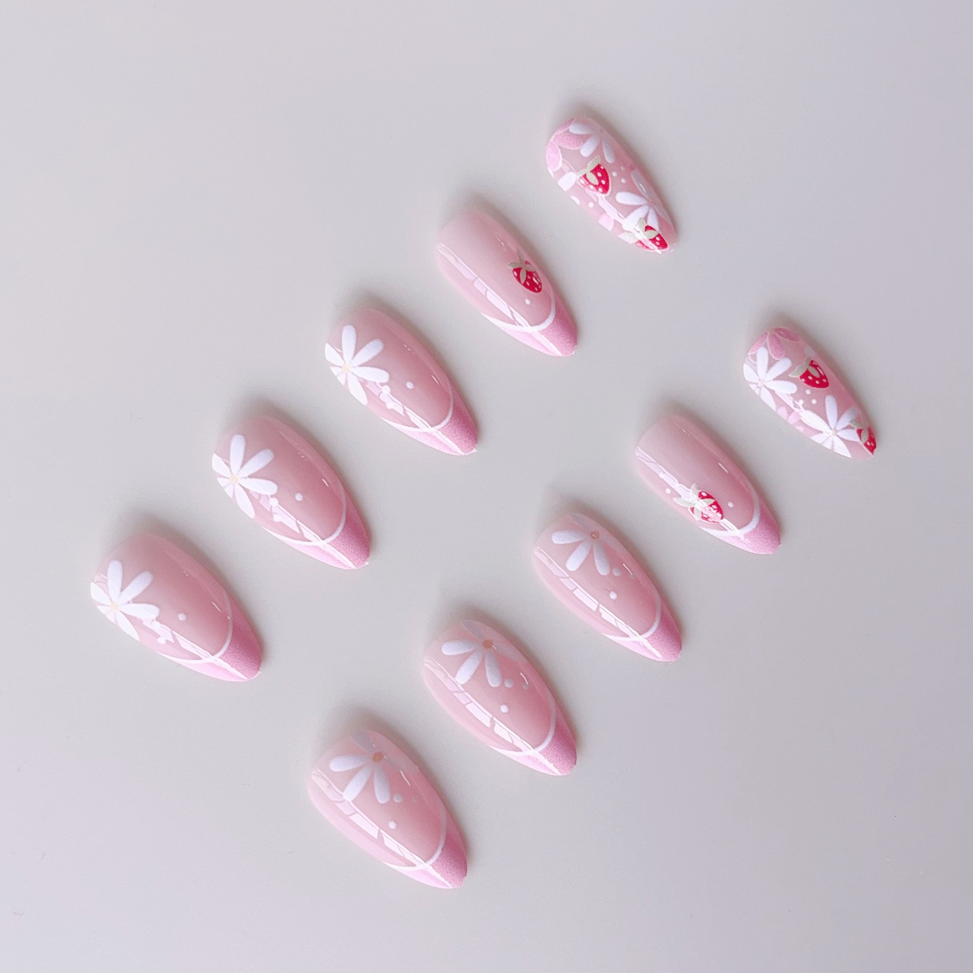 24pcs Ins Short Almond False N - Resin Art Flowers recension och pris
